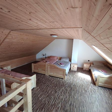 Appartamento Statek Tomandlov Driten Esterno foto