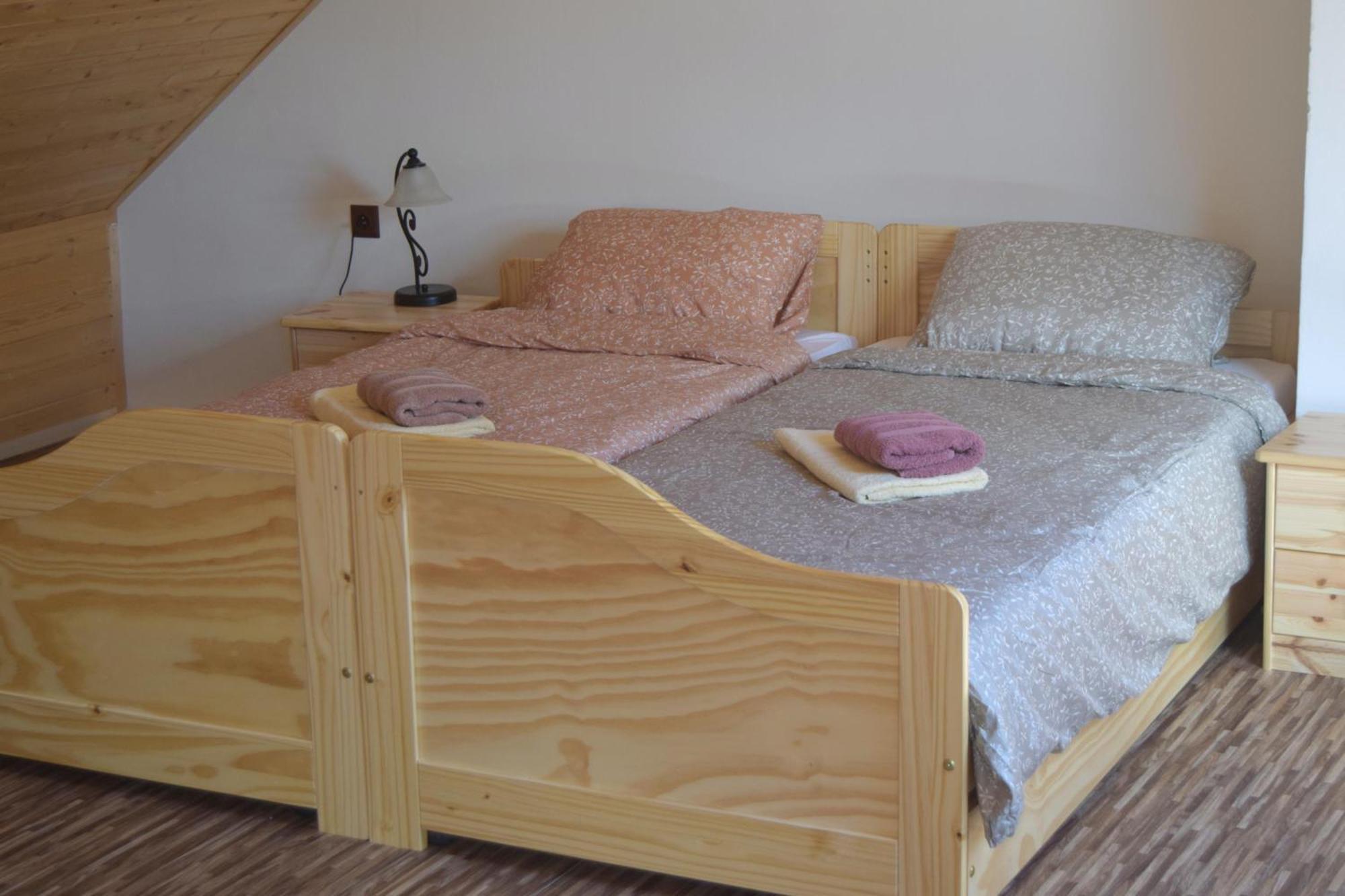 Appartamento Statek Tomandlov Driten Esterno foto