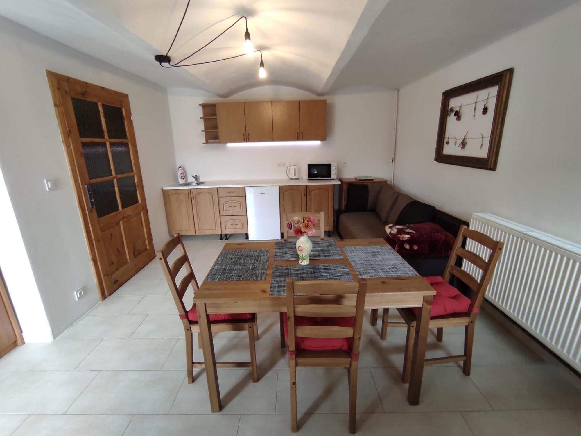 Appartamento Statek Tomandlov Driten Esterno foto